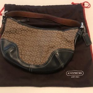 Coach Leather Signature Pouch bag!